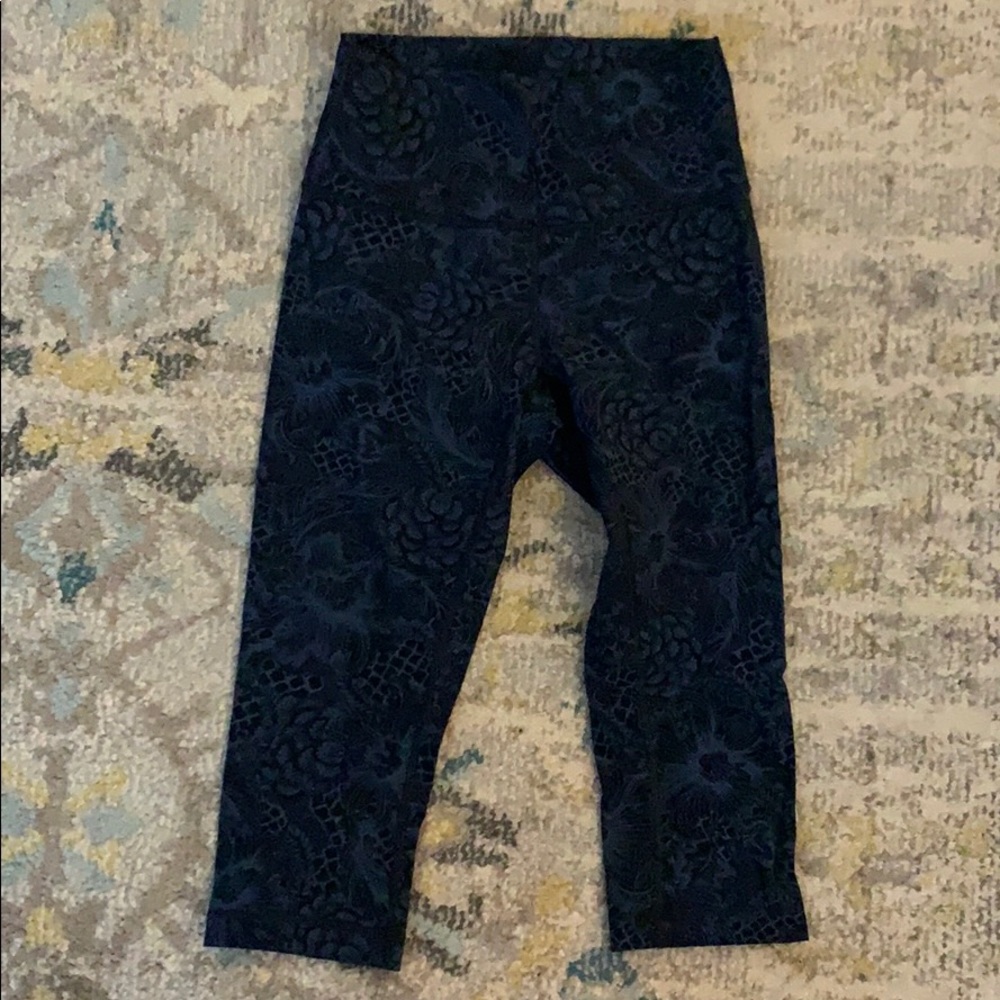 Lululemon Wunder Under Crop